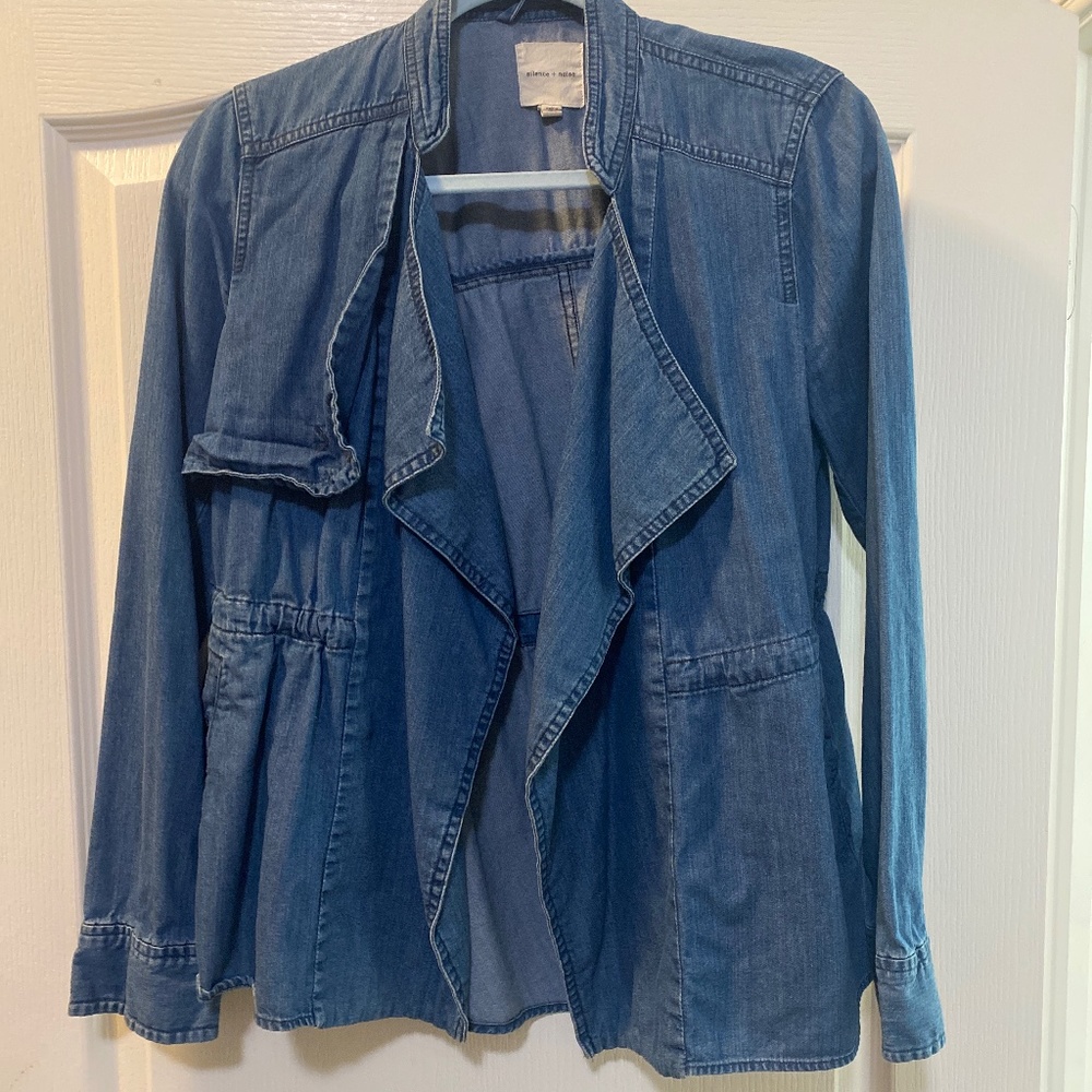 Light weight denim jacket